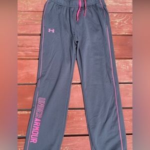 Girl’s youth large grey Under Armour sweatpants